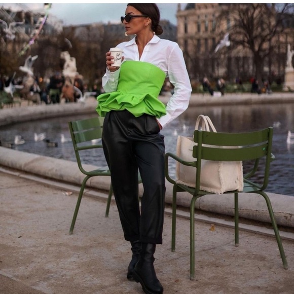 NWT ZARA Limited Edition Voluminous Top Neon Green M Blogger’s Favorite - Picture 4 of 12